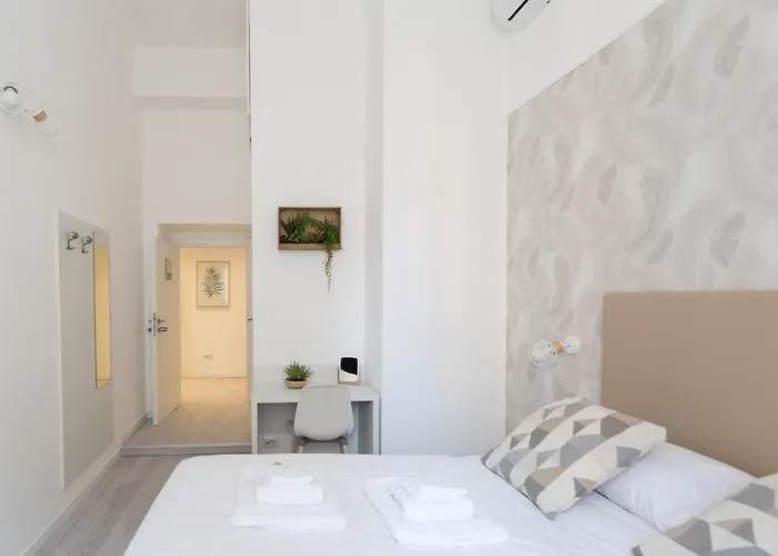 White Gioberti Pensión 3*