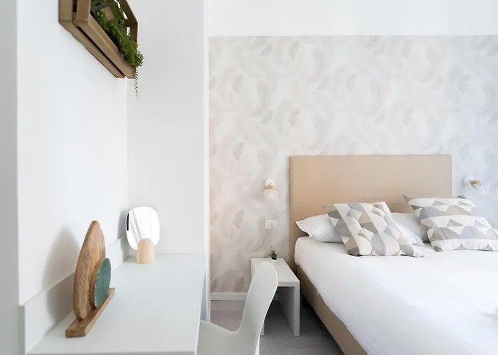 White Gioberti Pensión Roma